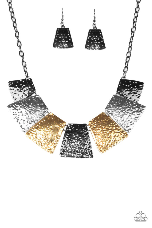 Here Comes The Huntress - Multi Necklace