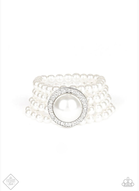 Top Tier Twinkle Pearl Bracelet